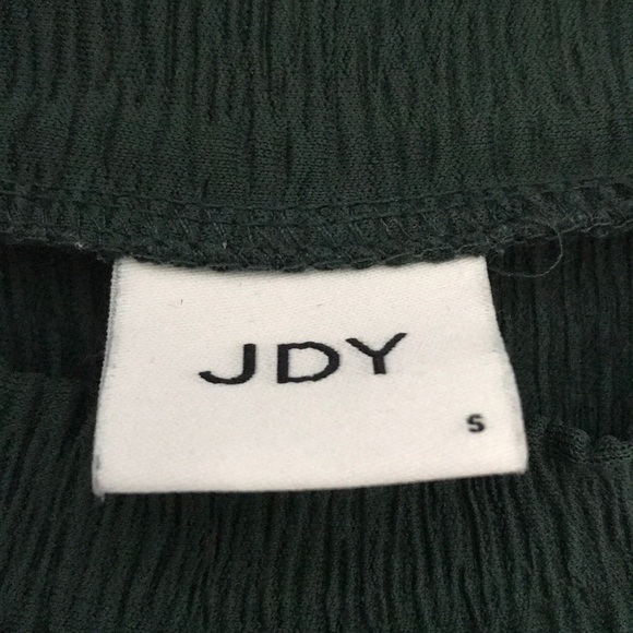 Forest Green Blouse/Tee - Picture 3 of 5